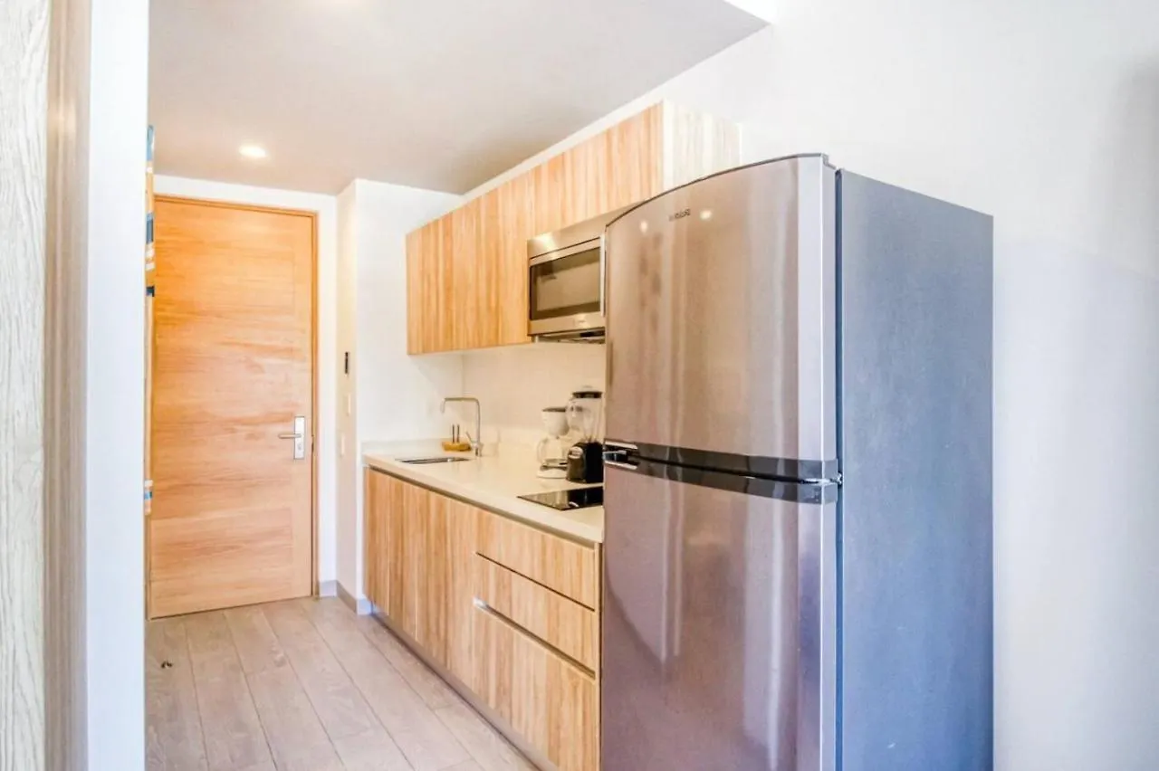 Quiet Studio 2 Blocks To The Beach Playa del Carmen Apartment